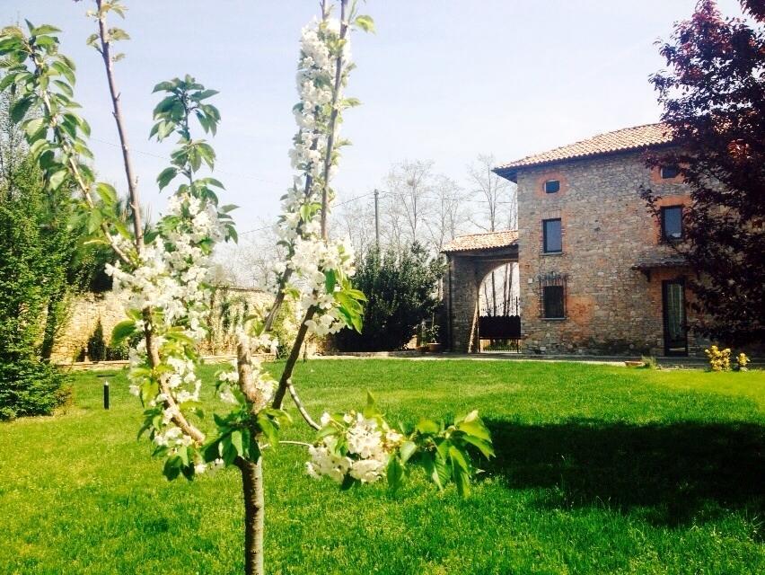 La Residenza Piacentina Bed and Breakfast Vigolzone Exterior foto